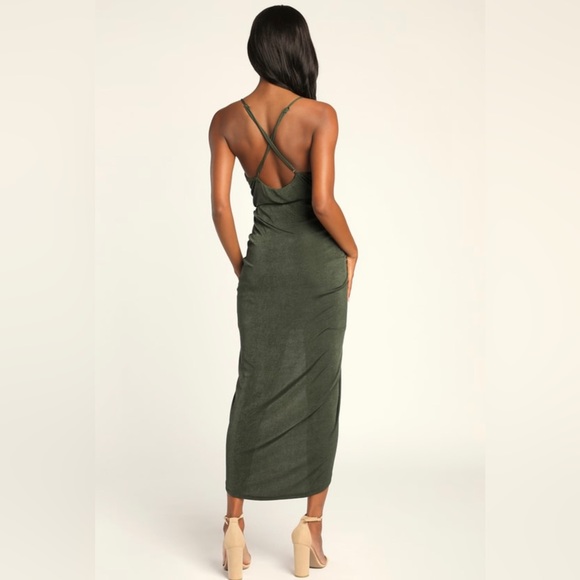 Lulu’s Dreamy Date Dark Green Surplice MIDI Dress. Never worn. Size L. - Picture 3 of 4